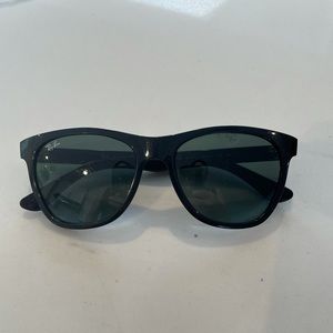 Ray-Ban Sunglasses—Authentic